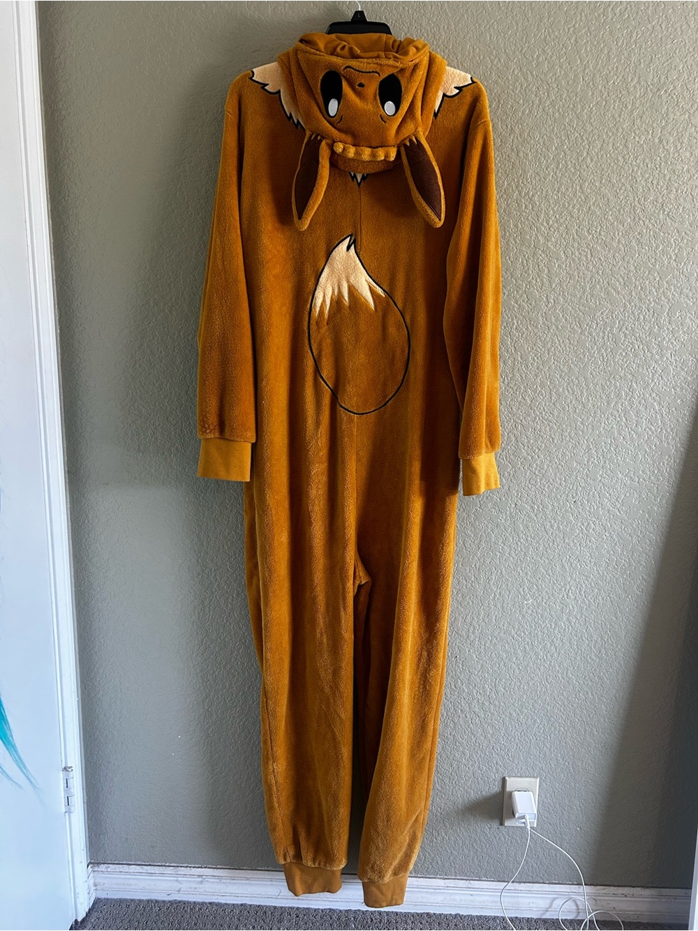 Pokemon Eevee Adult/BigKids Onesie Jumpsuit size SMALL/MEDIUM